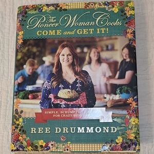 The Pioneer Woman Cooks Cookbook